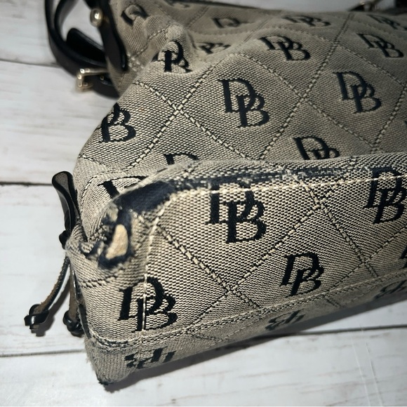 Dooney & Bourke Black and Gray Shoulder Bag with Monogram Design - Picture 5 of 10